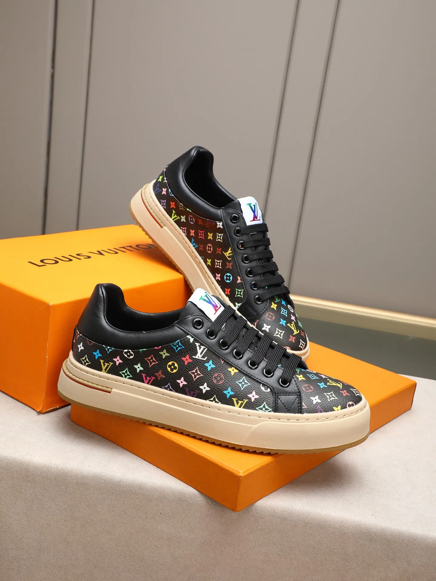 Mainly recommended model 👍👍👍P400 LOUIS VUITTON [Luden Yiwei] - LV upper imported first-layer cowhide combined with LV classic materials 🇩🇪 imported leather lining ➕ non-slip and wear-resistant outsole. Every man's identity is reflected in his elegant and stable upper shoes🚶🏻🚶🏻📯 No matter the wind or rain, the shoe last remains unchanged and can stand the test of time🔍️. ——Code number: 38-44 (45 can be customized)
